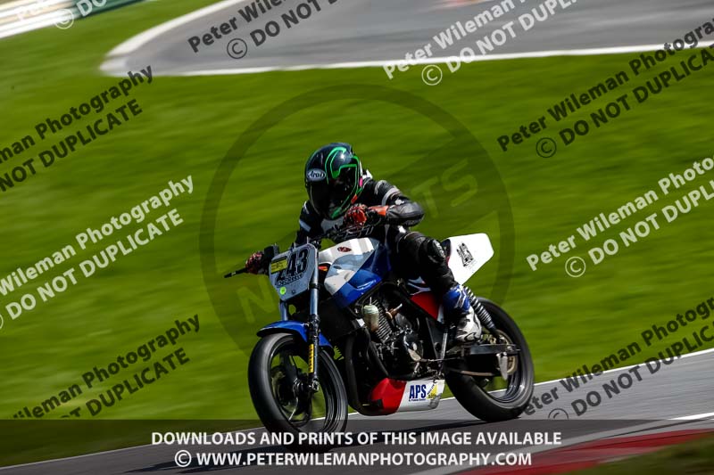 cadwell no limits trackday;cadwell park;cadwell park photographs;cadwell trackday photographs;enduro digital images;event digital images;eventdigitalimages;no limits trackdays;peter wileman photography;racing digital images;trackday digital images;trackday photos